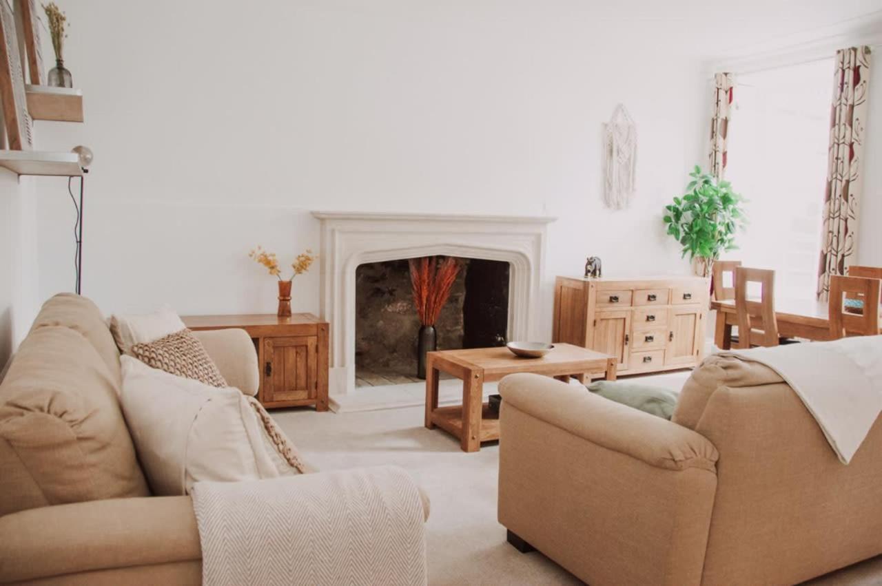 Garden Flat In Period Property Centrally Located Bath Exterior photo